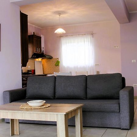 Sea Breeze Ena Apartment Korakochori ภายนอก รูปภาพ