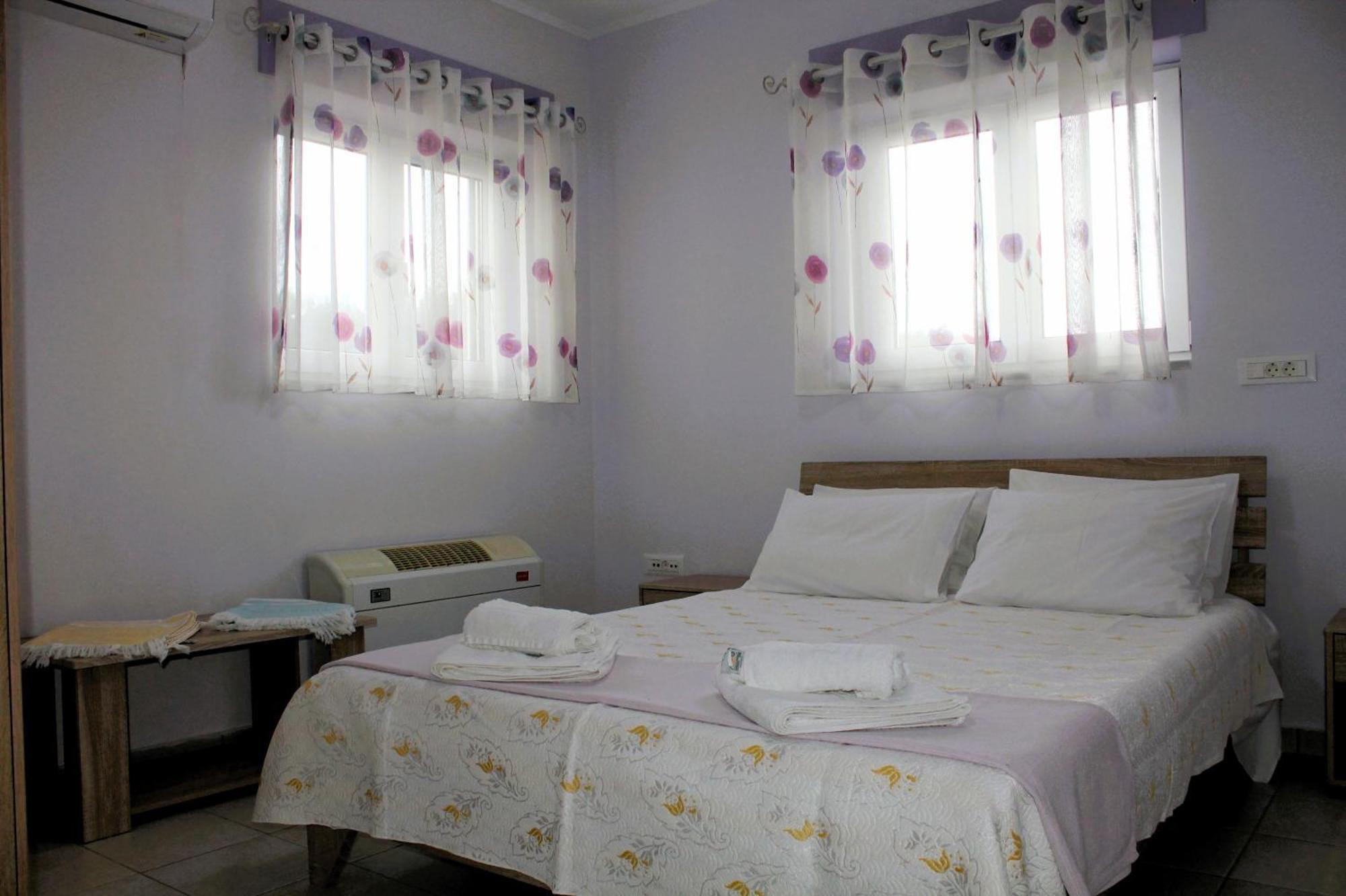 Sea Breeze Ena Apartment Korakochori ภายนอก รูปภาพ