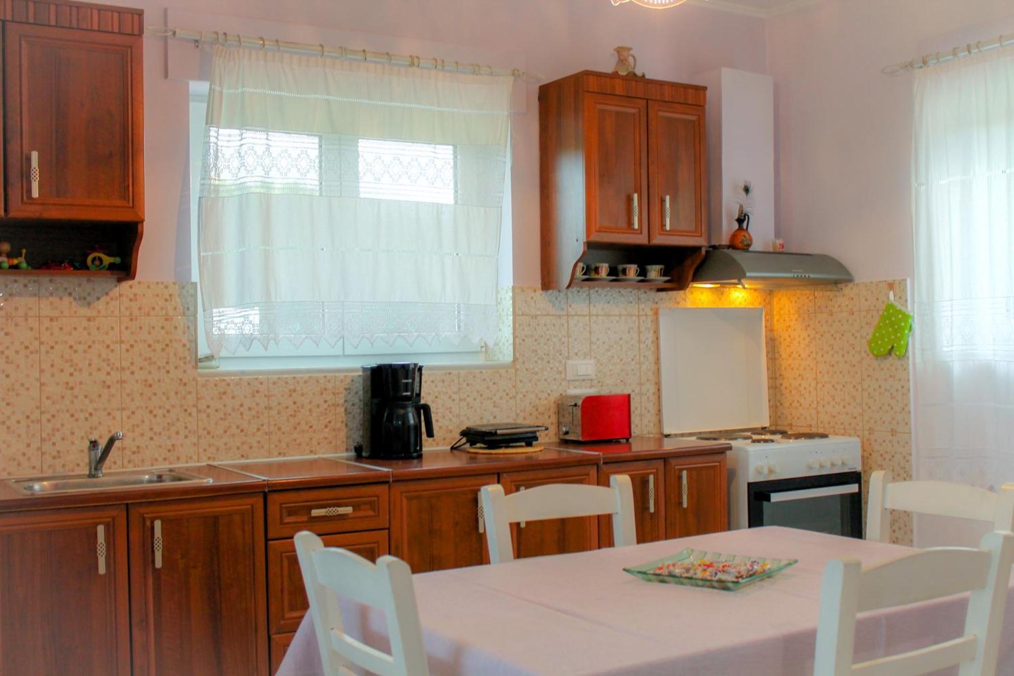 Sea Breeze Ena Apartment Korakochori ภายนอก รูปภาพ