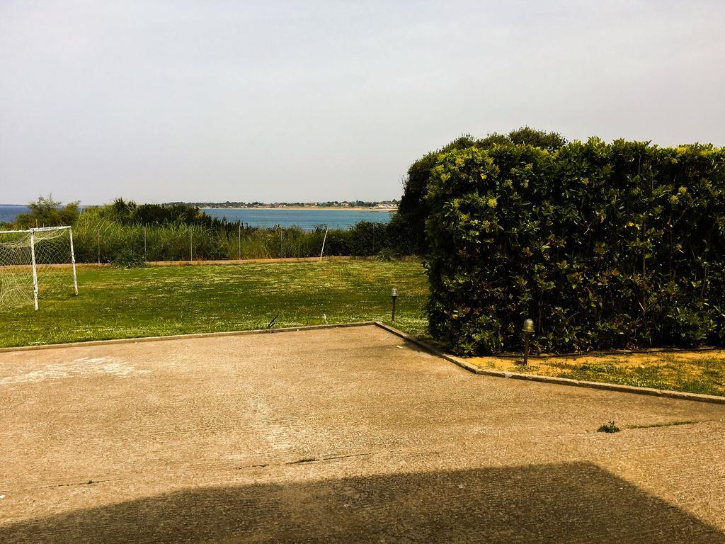 Sea Breeze Ena Apartment Korakochori ภายนอก รูปภาพ